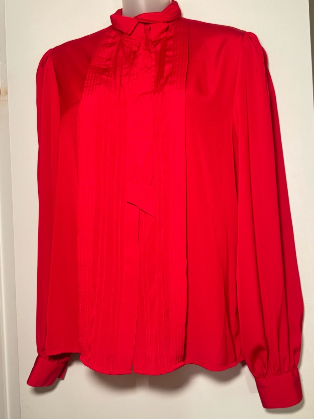 Alexandria Red Tie Neck Pleated Blouse size 10 - Picture 6 of 14